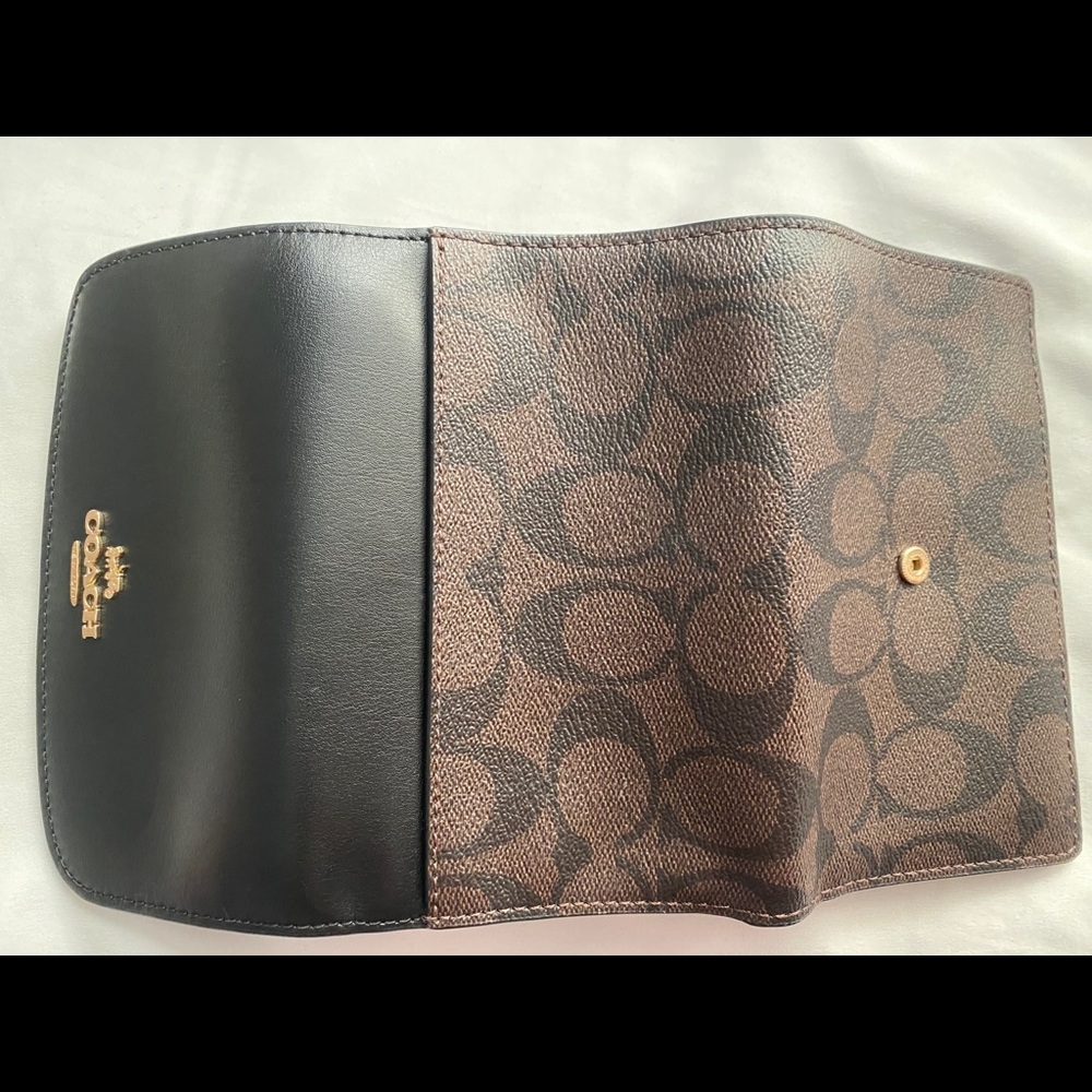 Coach wallet - Picture 2 of 5